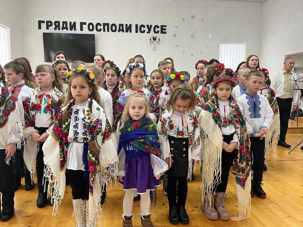 В неділю 14.01.2024 року учні Золотопотіцької мистецької школи 