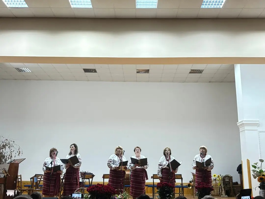 Свято Матері у Золотопотіцькій музичній школі